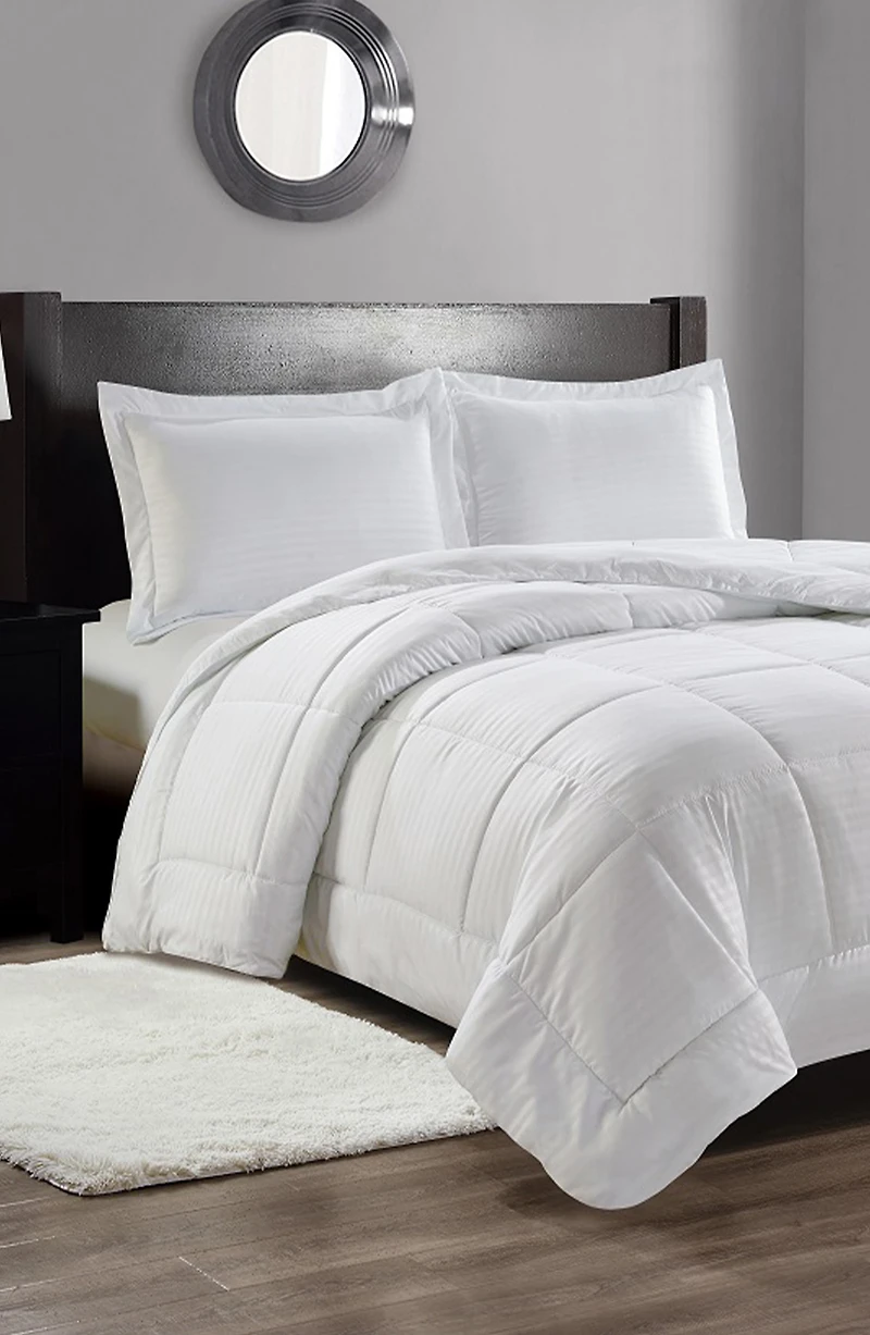 Luxurious Soft Bedding Comforter & Sham Set