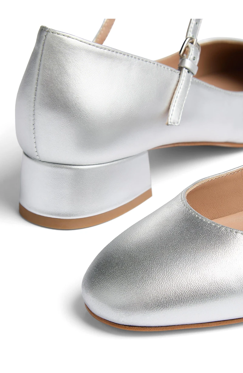 Beatrix Mary Jane Pump