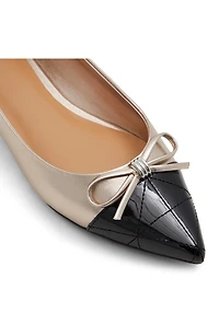 Maddelyn Pointed Cap Toe Flat