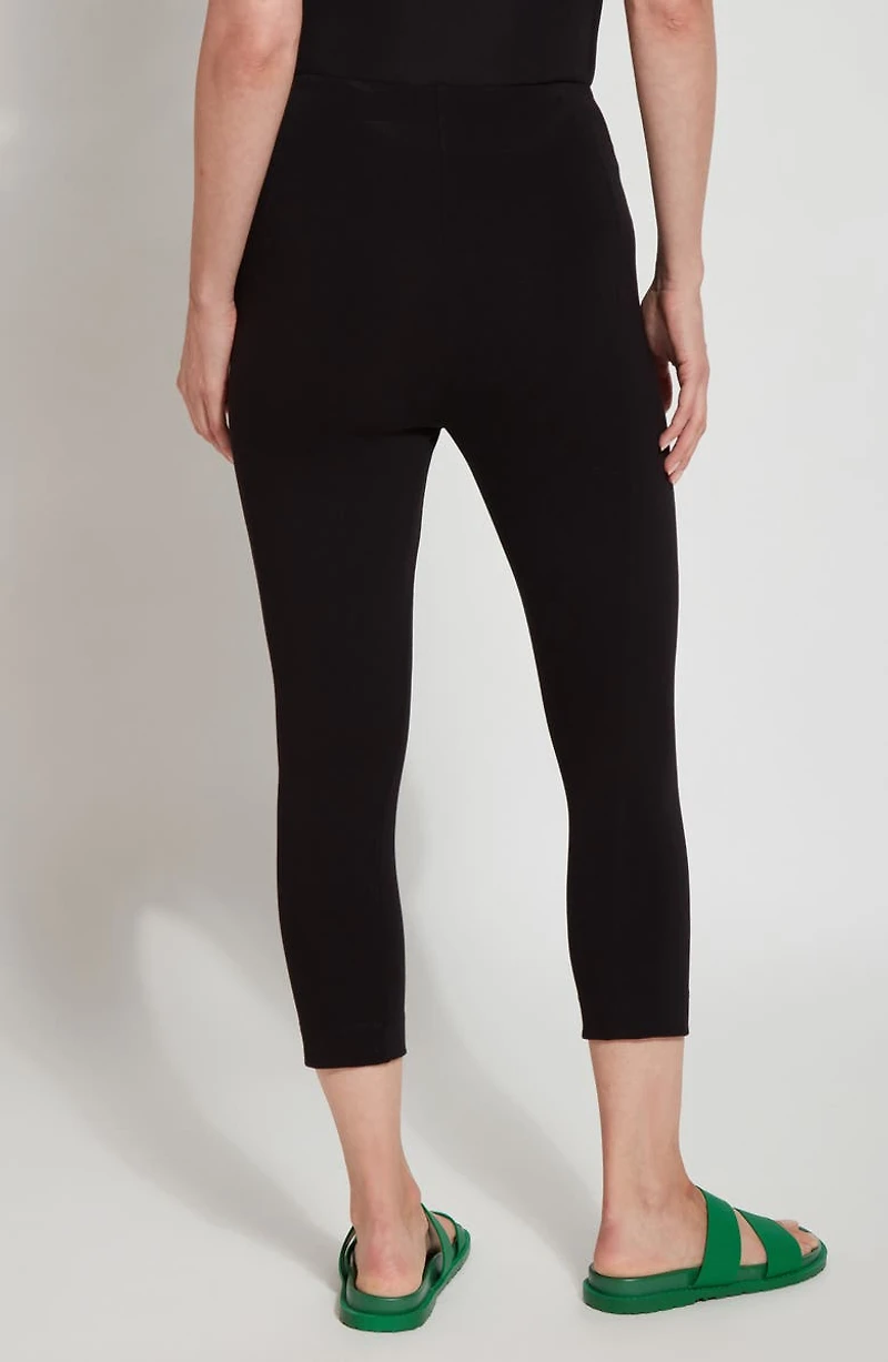Claire Seamed Capri Leggings