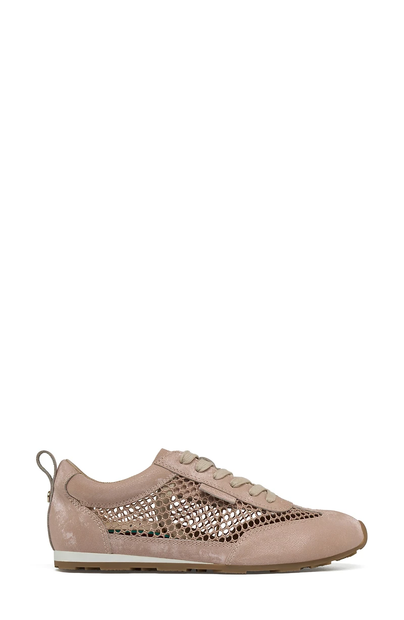 Mesh Sneaker