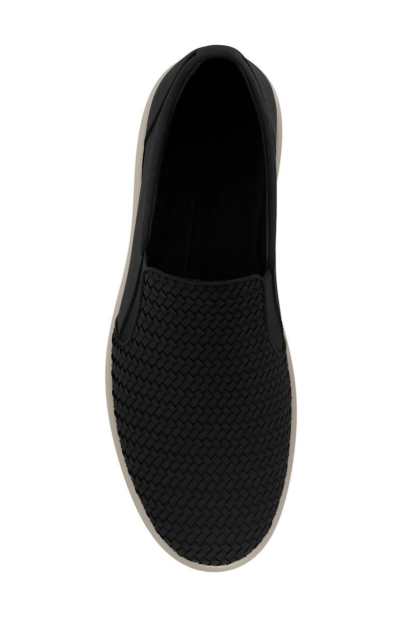 Soft 7 Slip-On Sneaker