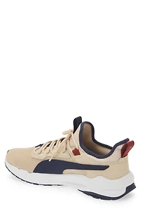 Stride Exero Sneaker