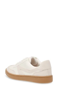 Voyage Sneaker