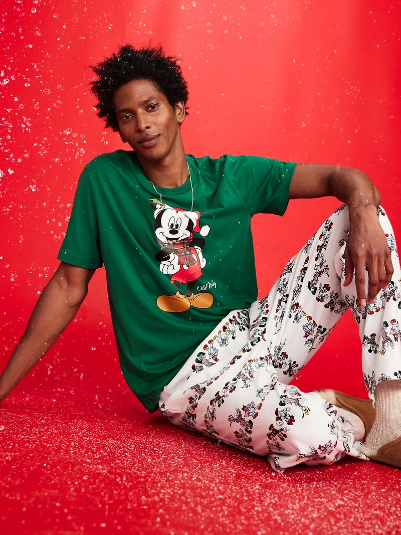 Old Navy x Disney Holiday-Graphic T-Shirt for Men