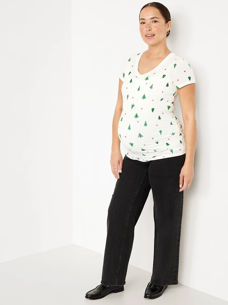 Maternity EveryWear V-Neck T-Shirt