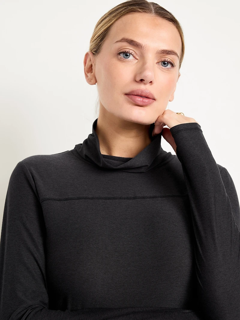 CloudMotion Funnel Neck Top
