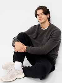 Loose Pocket Crew-Neck Sweatshirt