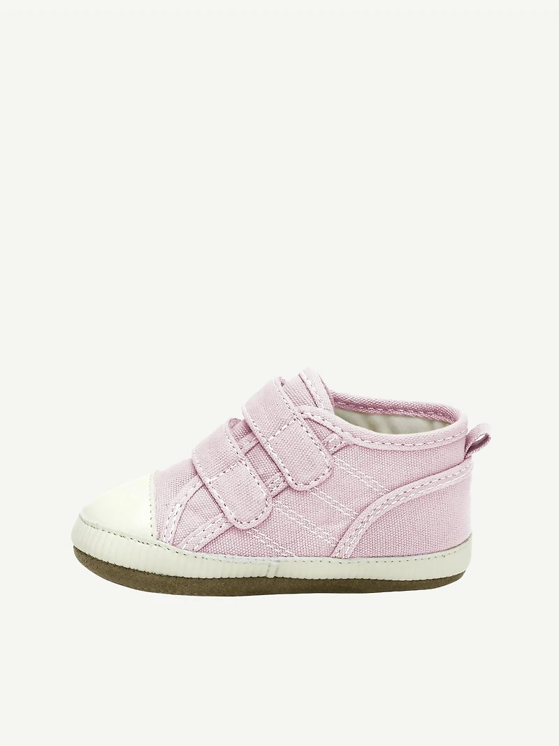 Robeez Joleen First Kicks