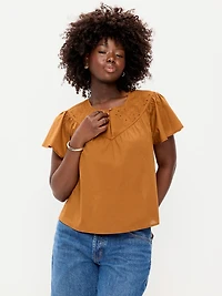 Short-Sleeve Embroidered Trousseau Top