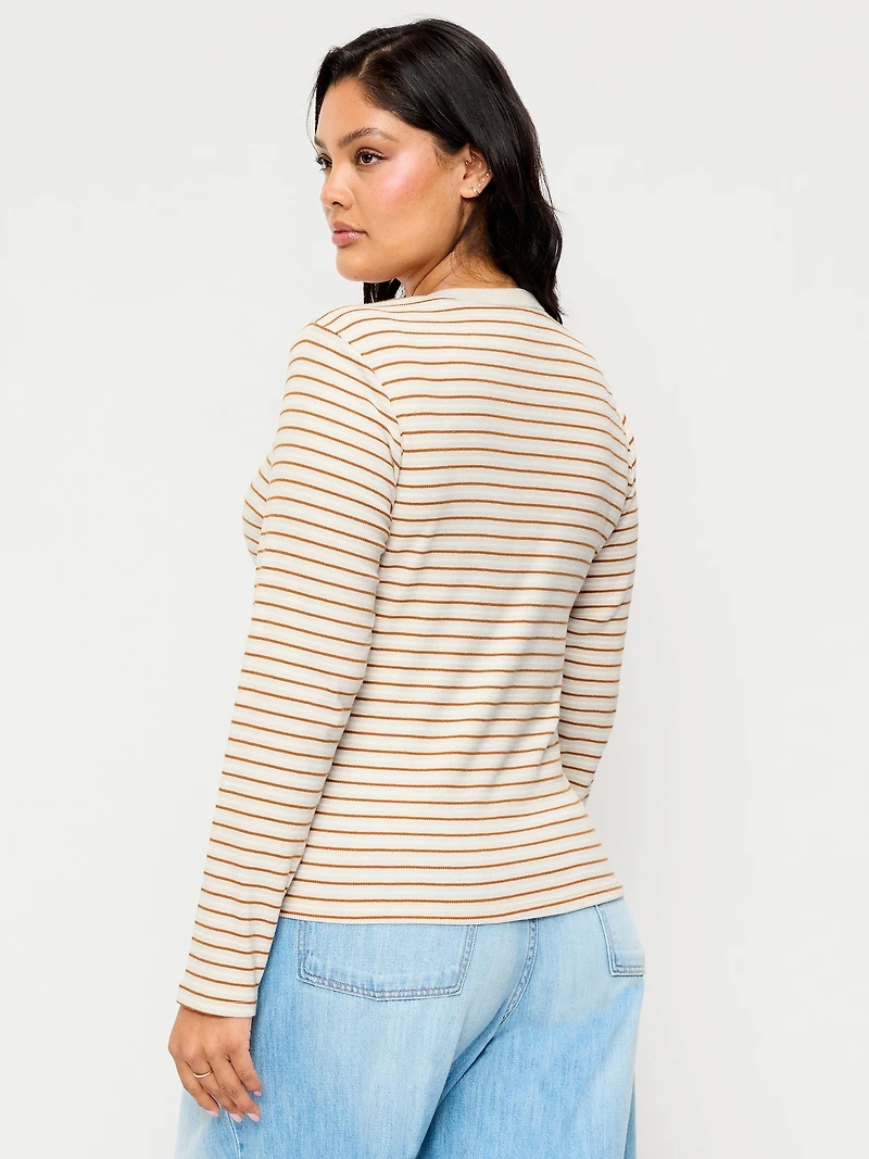 Snug Crew-Neck Long Sleeve T-Shirt