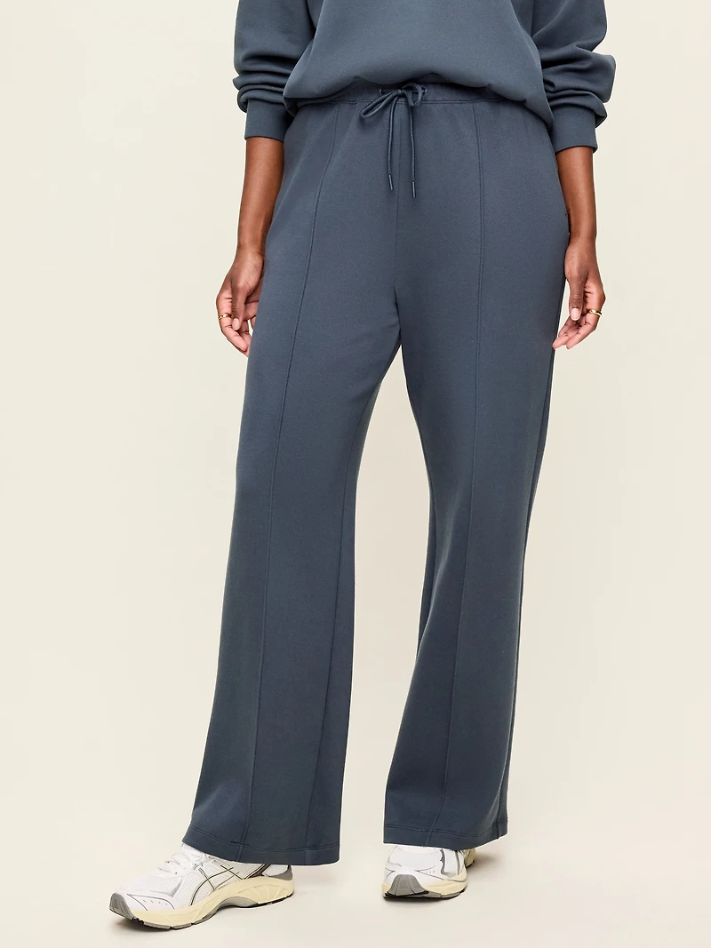 Mid-Rise Dynamic Fleece Textured Wide-Leg Sweatpants