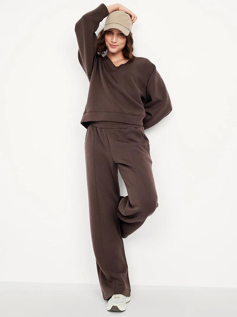 Bounce Fleece V-Neck Cocoon Sweatshirt