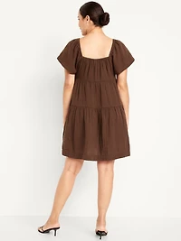 Robe courte à encolure carrée de maternité