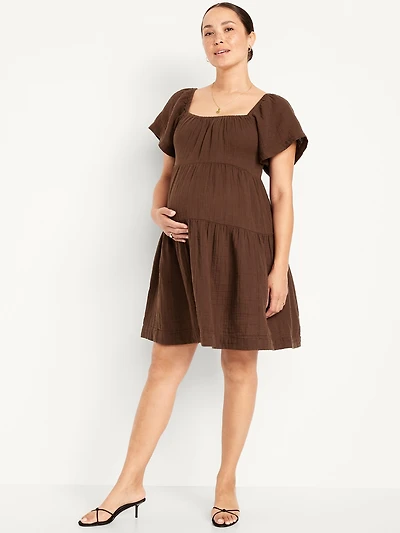 Robe courte à encolure carrée de maternité