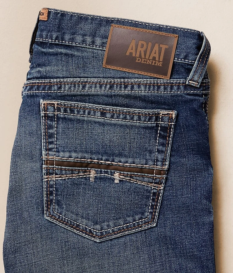 M7 Slim Straight Stretch Jean