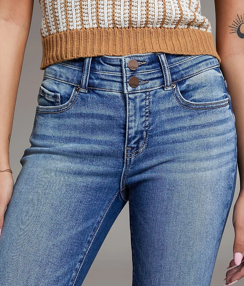Payton Cuffed Stretch Capri Jean