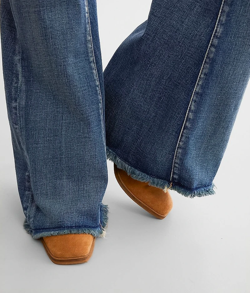 Billie Super Flare Stretch Jean