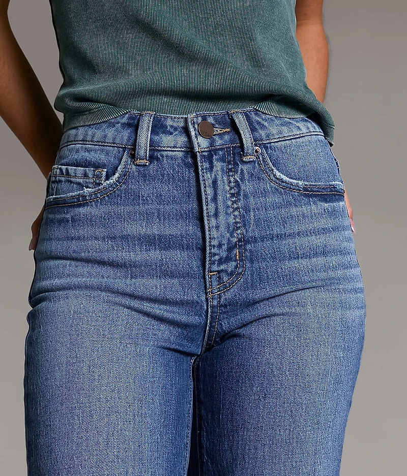 Billie Classic Straight Stretch Jean