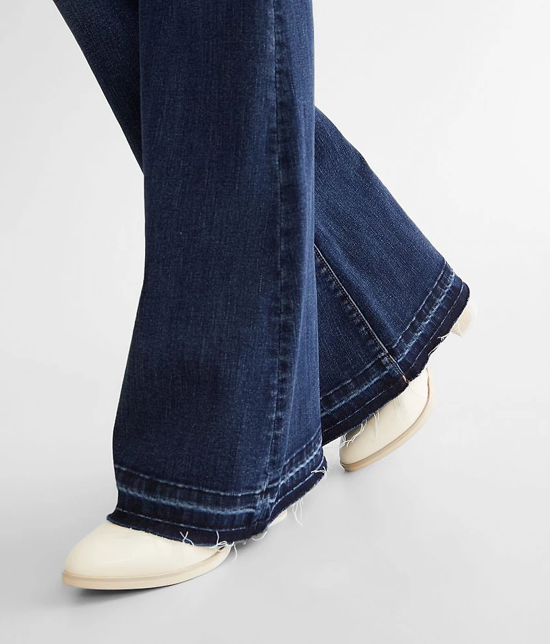 Billie Super Flare Stretch Jean