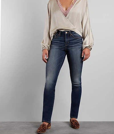 Buckle Black Curvy Mid-Rise Straight Stretch Jean