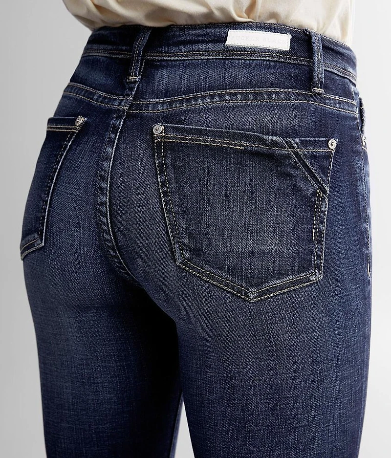 Curvy Mid-Rise Cuffed Stretch Capri Jean