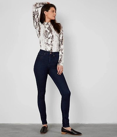 Sculpted High Rise Skinny Jean