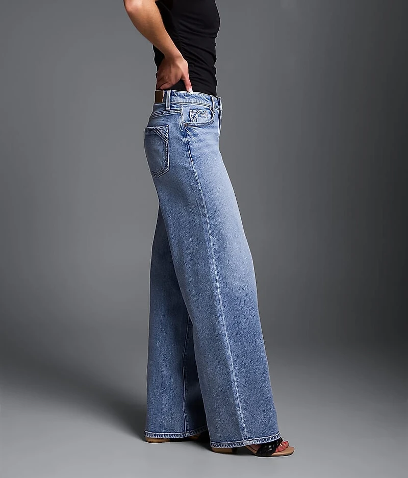 Fit No. 17 Low Slung Wide Leg Stretch Jean