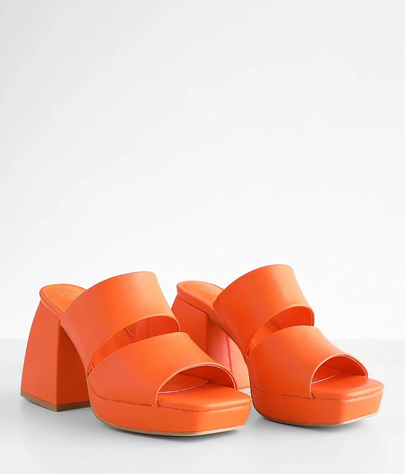 Lucy Sandal