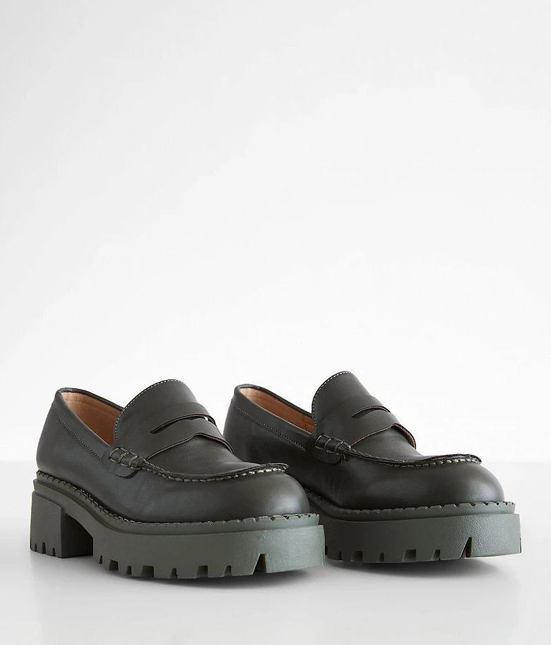 Nikia Loafer Shoe