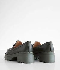 Nikia Loafer Shoe
