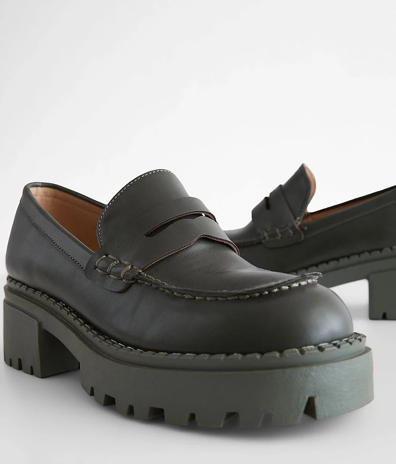 Nikia Loafer Shoe