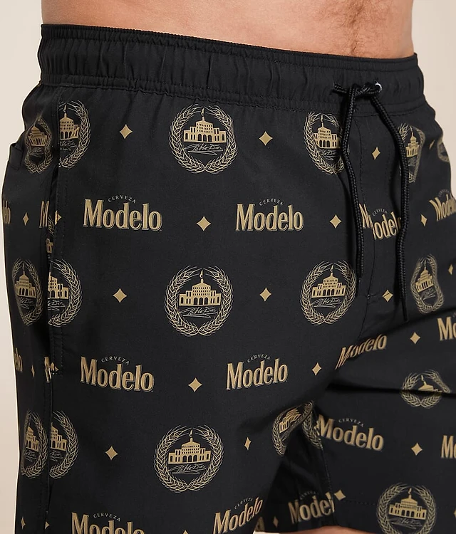Modelo Stretch Swim Trunks