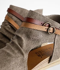 Boxie Hooded Sandal