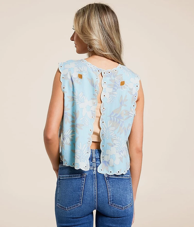 Scalloped Floral Cropped Tank Top