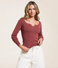 Scalloped Trim Top