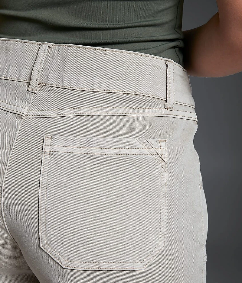 Pull-On Chino Stretch Short