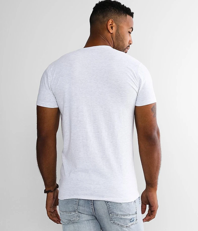Basic T-Shirt