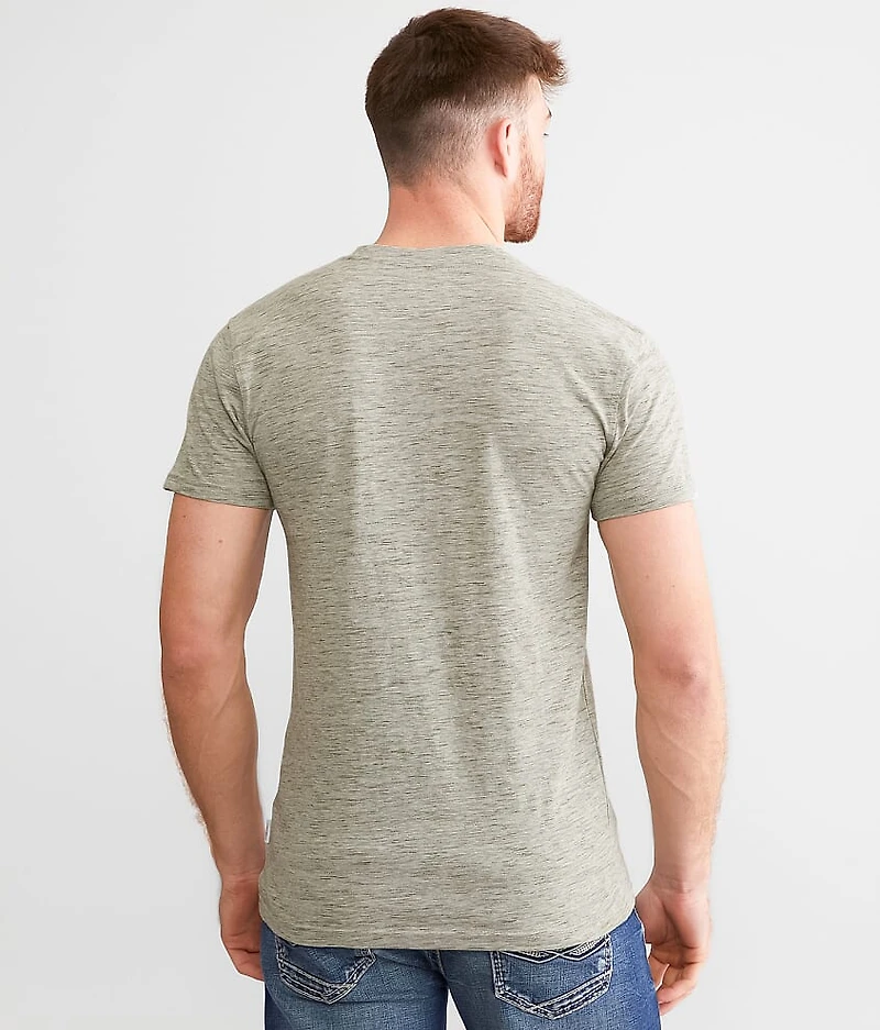 Basic T-Shirt