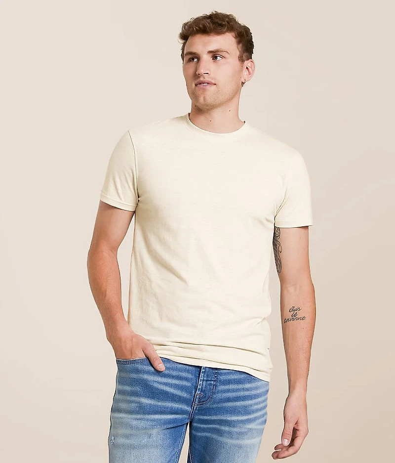 Basic T-Shirt