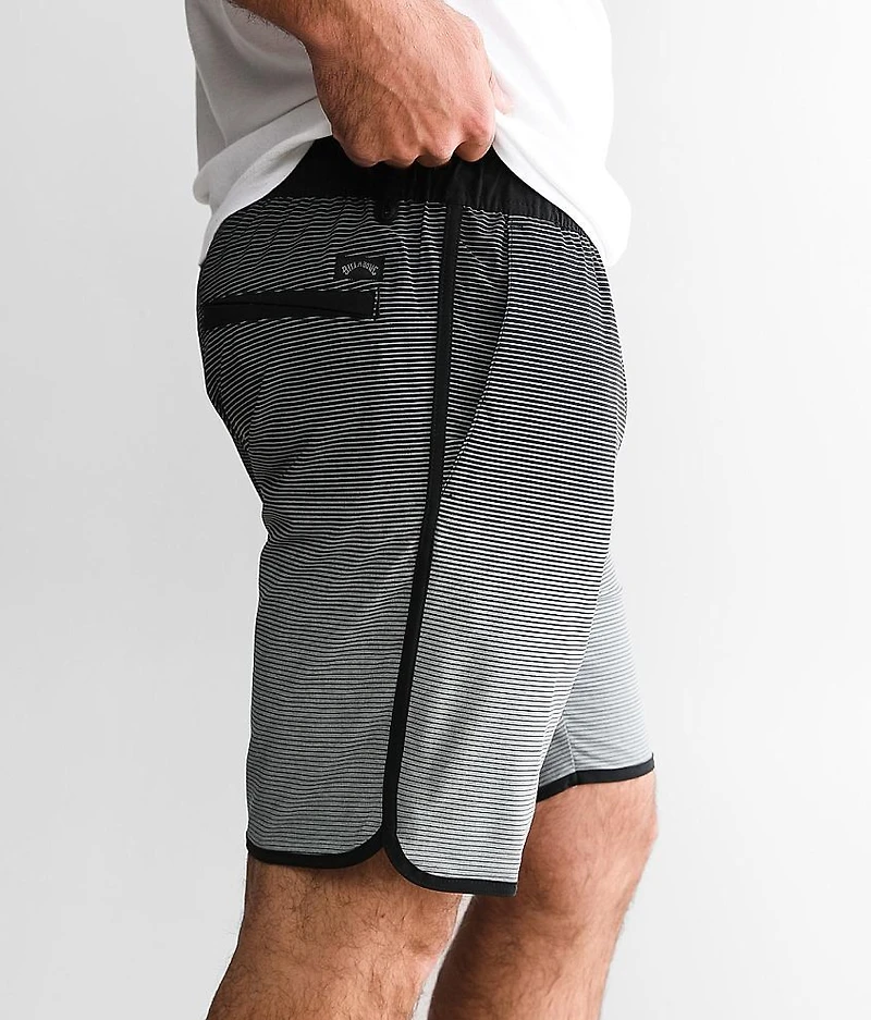 Crossfire Hybrid Stretch Walkshort