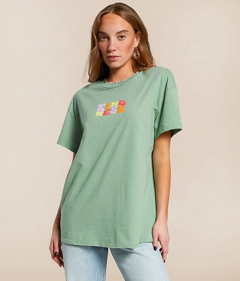 Showing Kindness Oversized T-Shirt