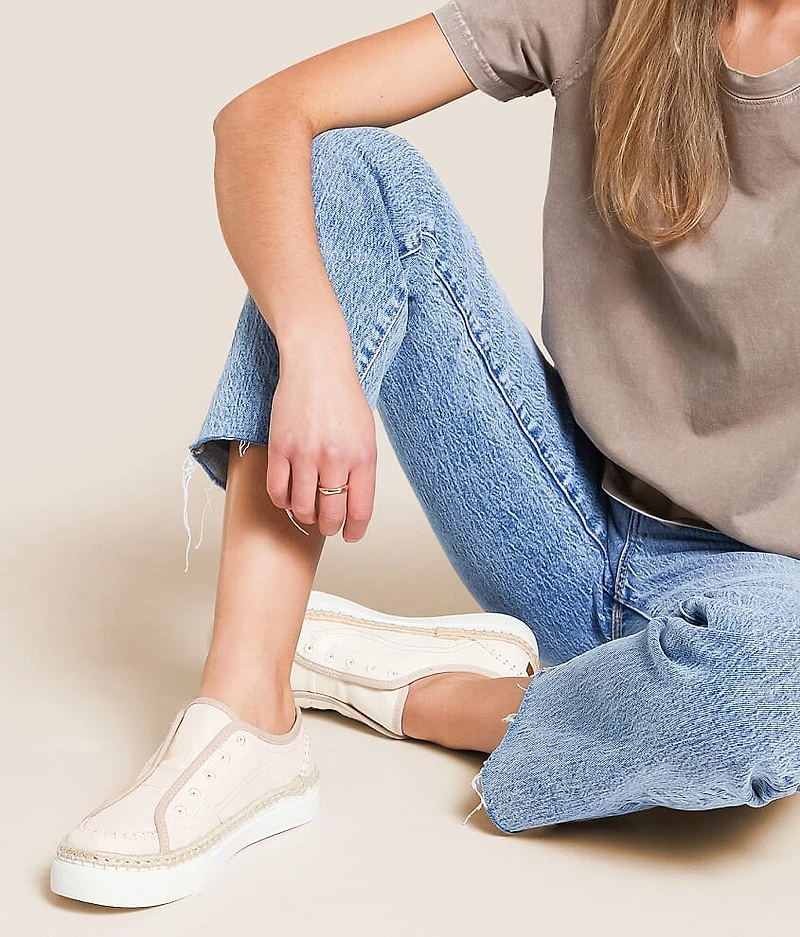 No Chill Metallic Sneaker