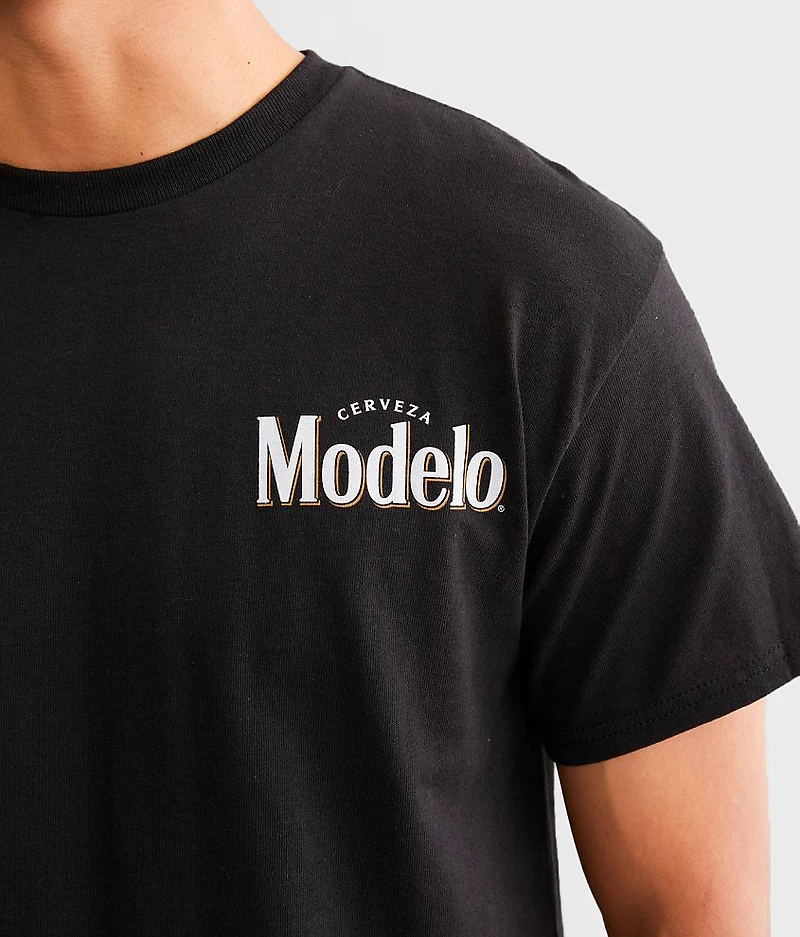 Modelo Fighting Spirit T-Shirt