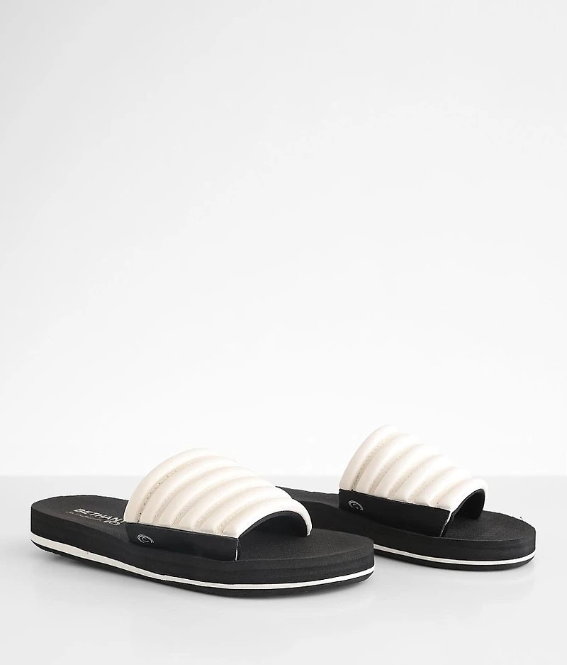 Pukka Puff Slide