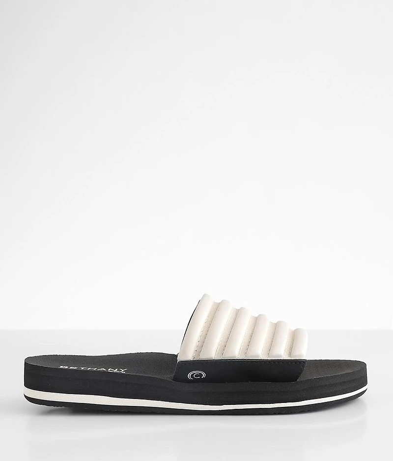 Pukka Puff Slide