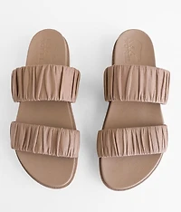 Roaming™ Leather Sandal