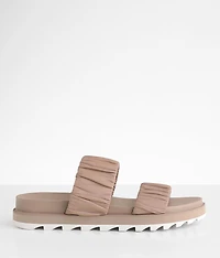 Roaming™ Leather Sandal