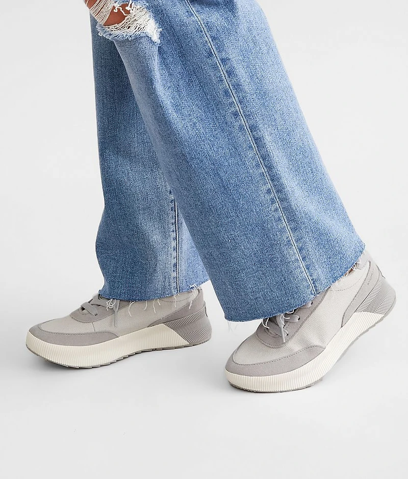 Out N About™ III City Sneaker