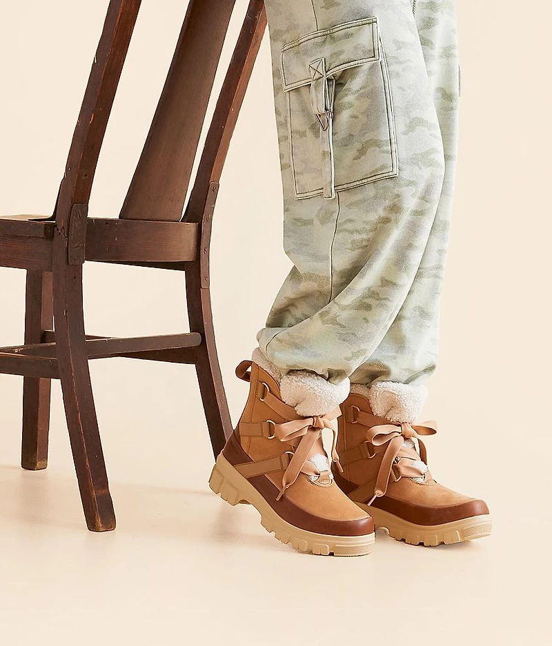 Tivoli Resort Waterproof Leather Boot
